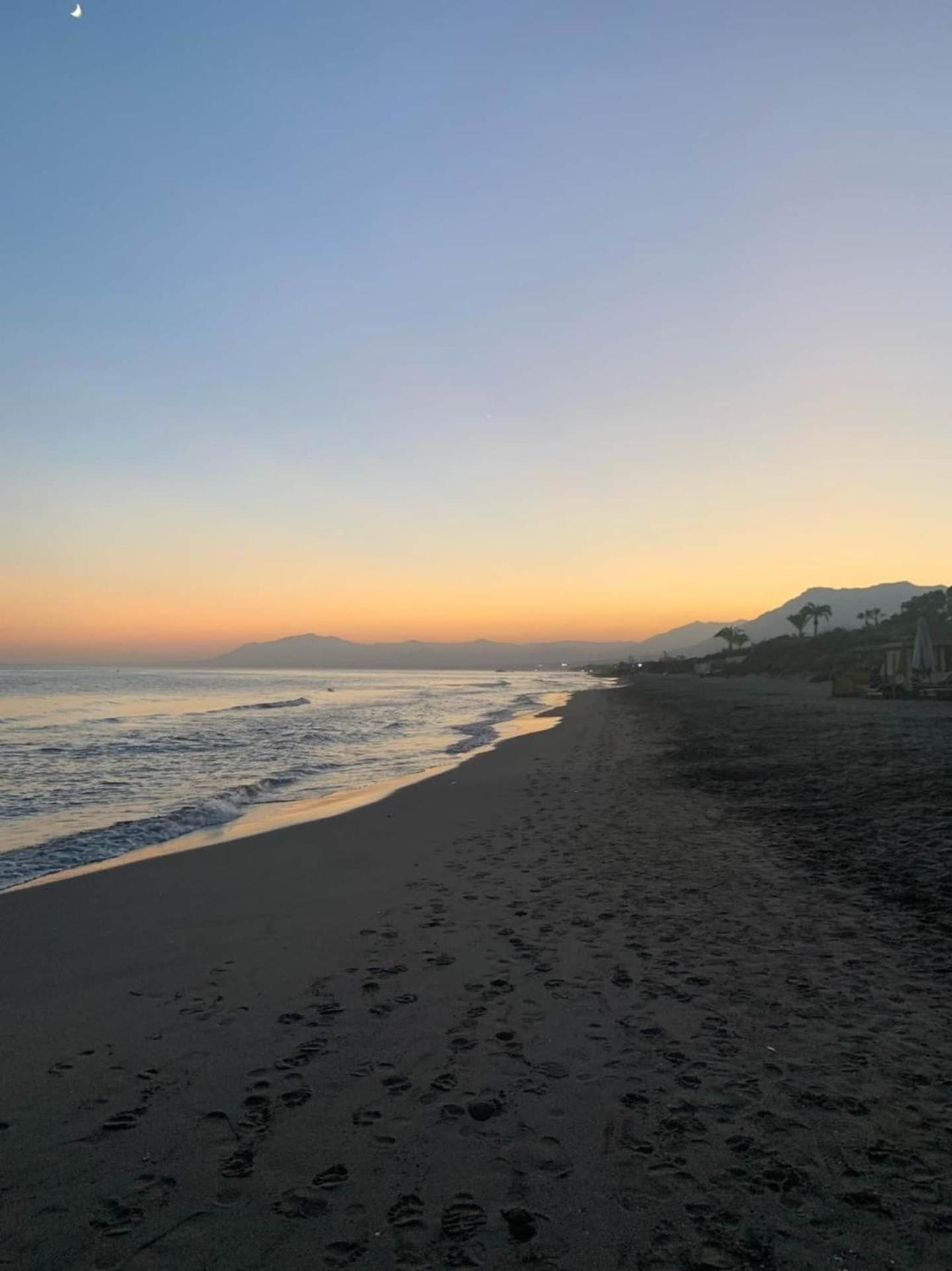 Apartamento Dunas De - Beachfront 3 Bed Marbella