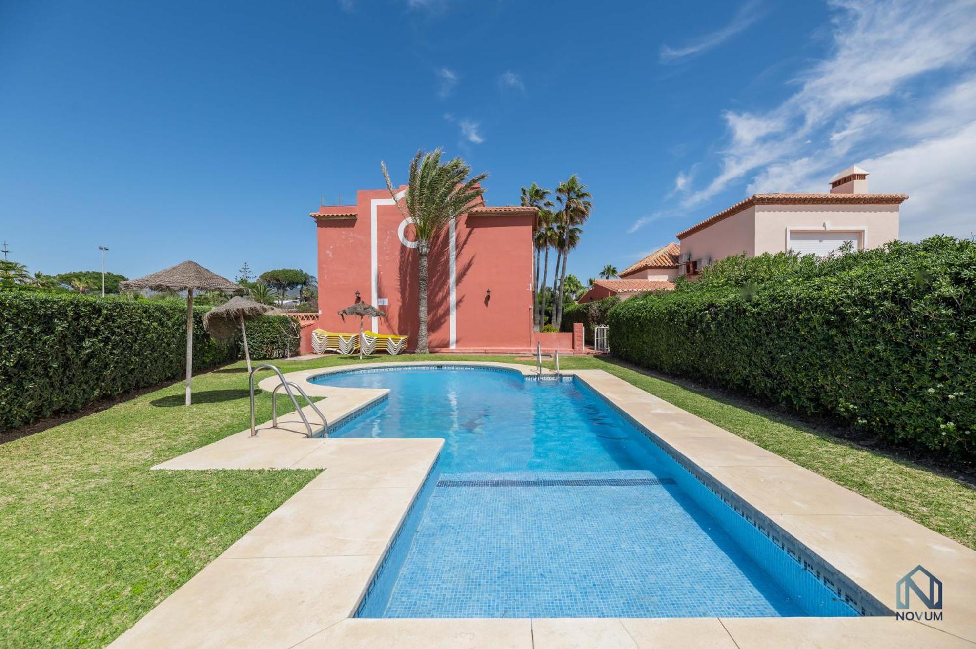 Dunas De - Beachfront 3 Bed Apartamento Marbella